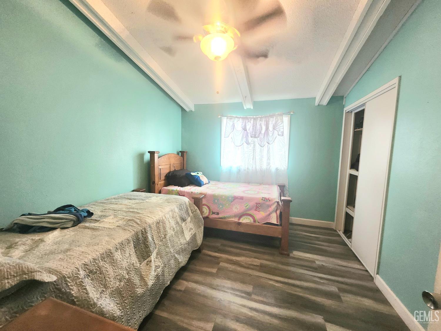 5233 Noble Street — photo 14