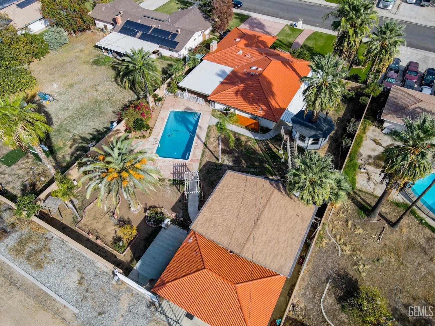 5909 Ashwood Street — photo 7