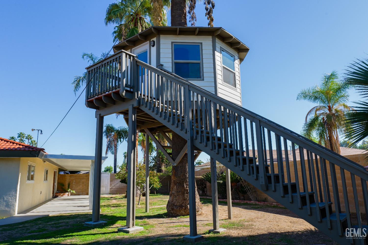 5909 Ashwood Street — photo 5