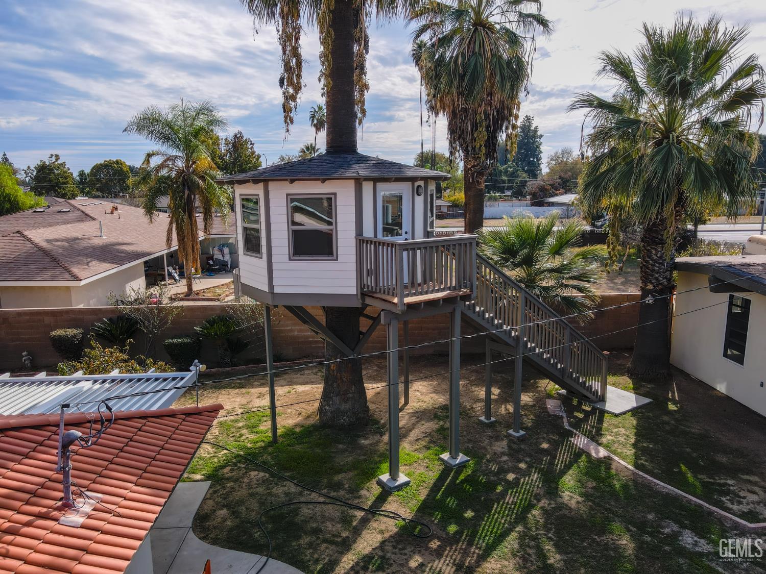 5909 Ashwood Street — photo 12