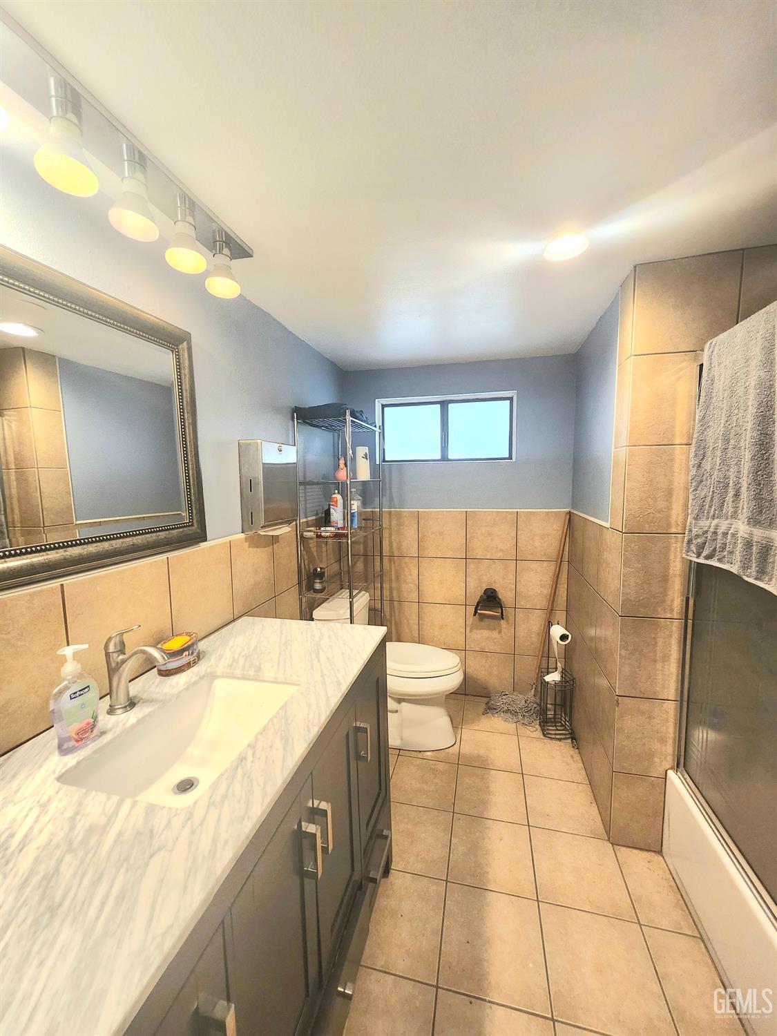 5233 Noble Street — photo 16