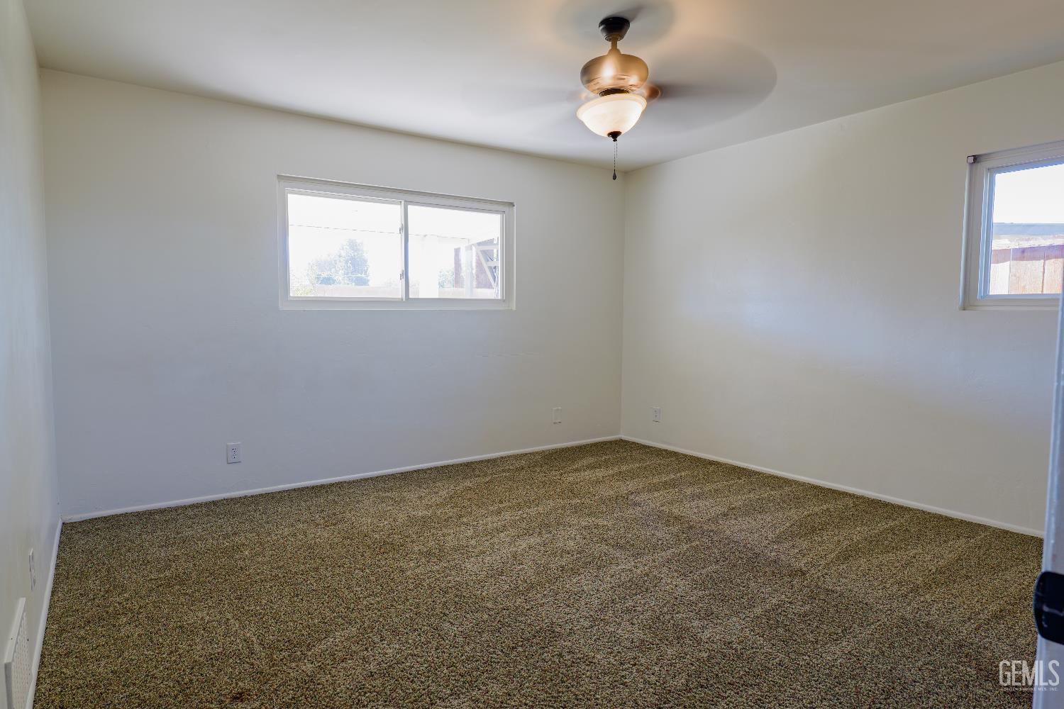 5909 Ashwood Street — photo 26