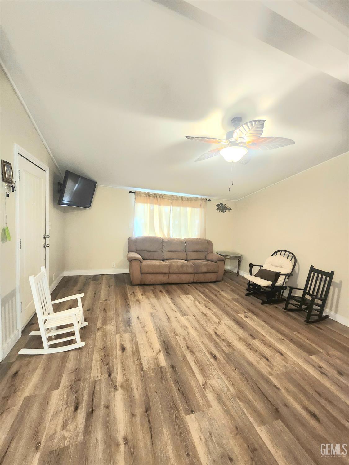 5233 Noble Street — photo 9