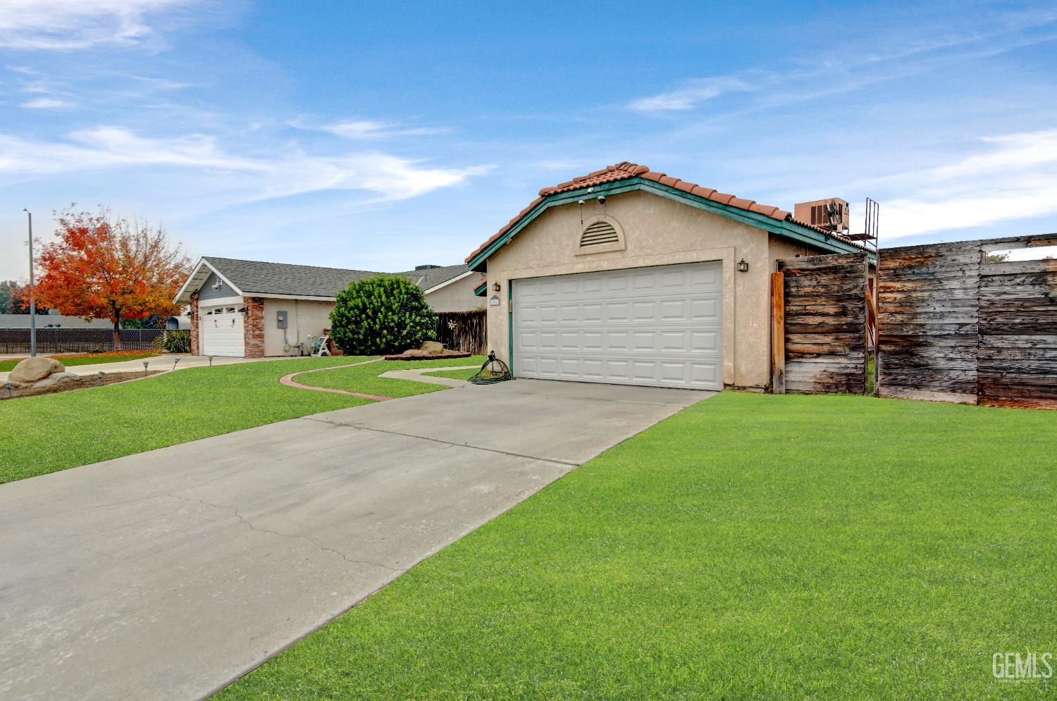 10012 Vanessa Avenue — photo 5