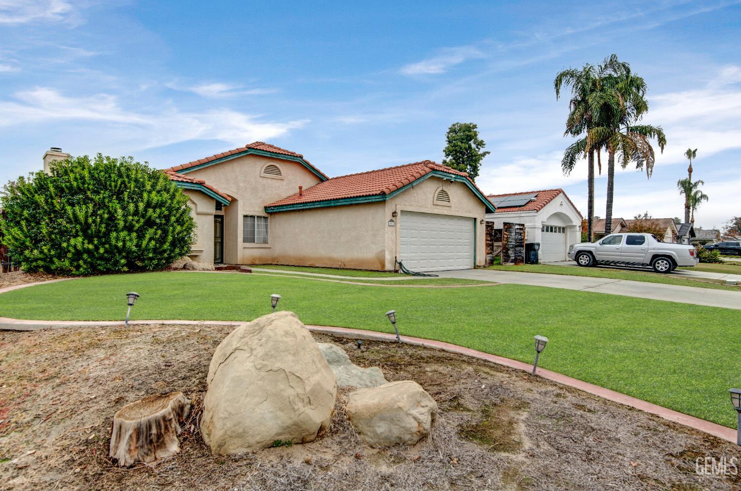 10012 Vanessa Avenue — photo 23