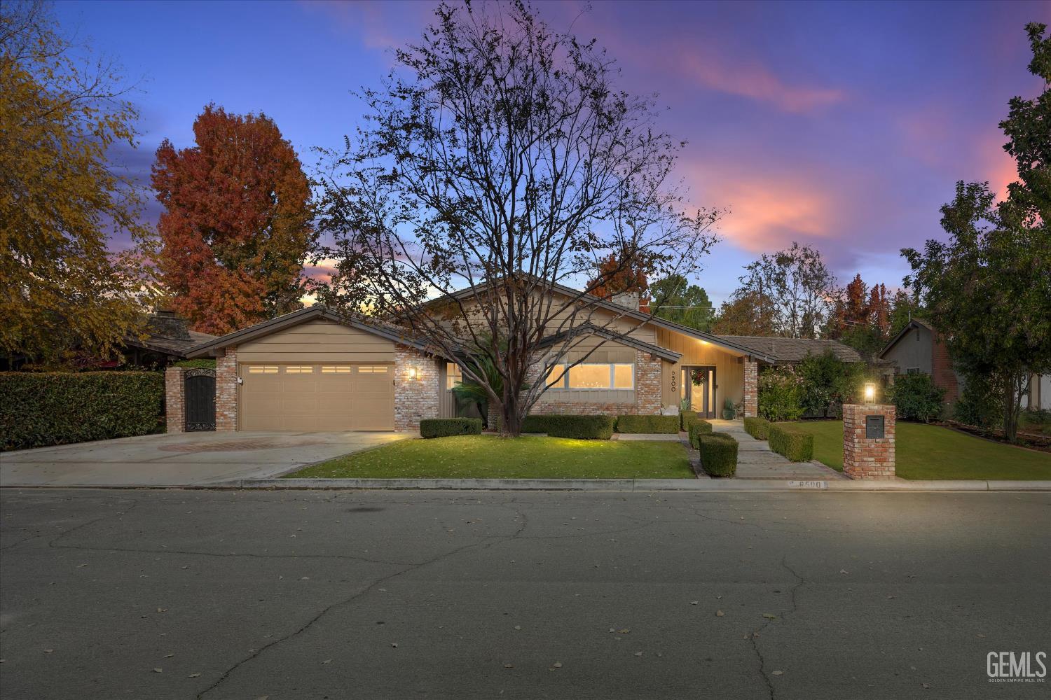 Photo of 6500 Mount Rainier Drive, Bakersfield, CA 93309