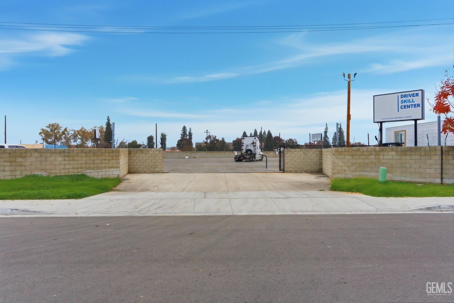 310 Chico Street — photo 5