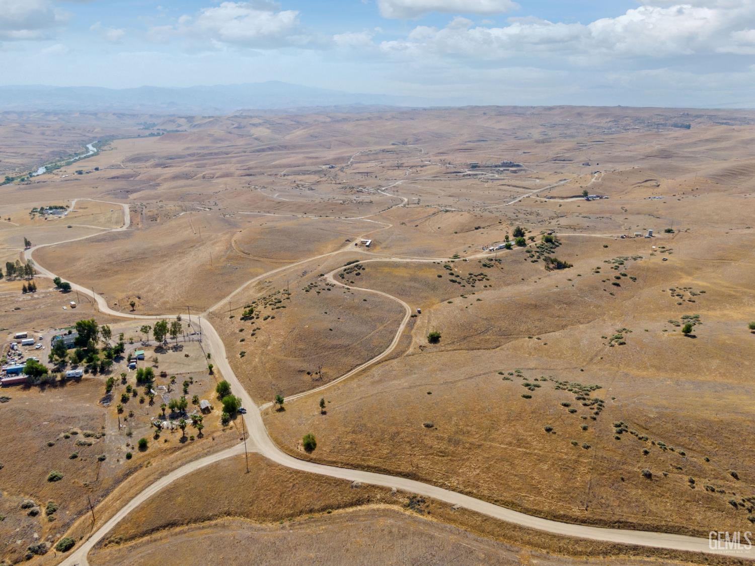 Emigrant Pass Rd — photo 3