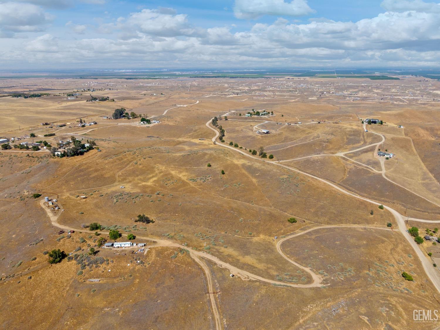Emigrant Pass Rd — photo 13