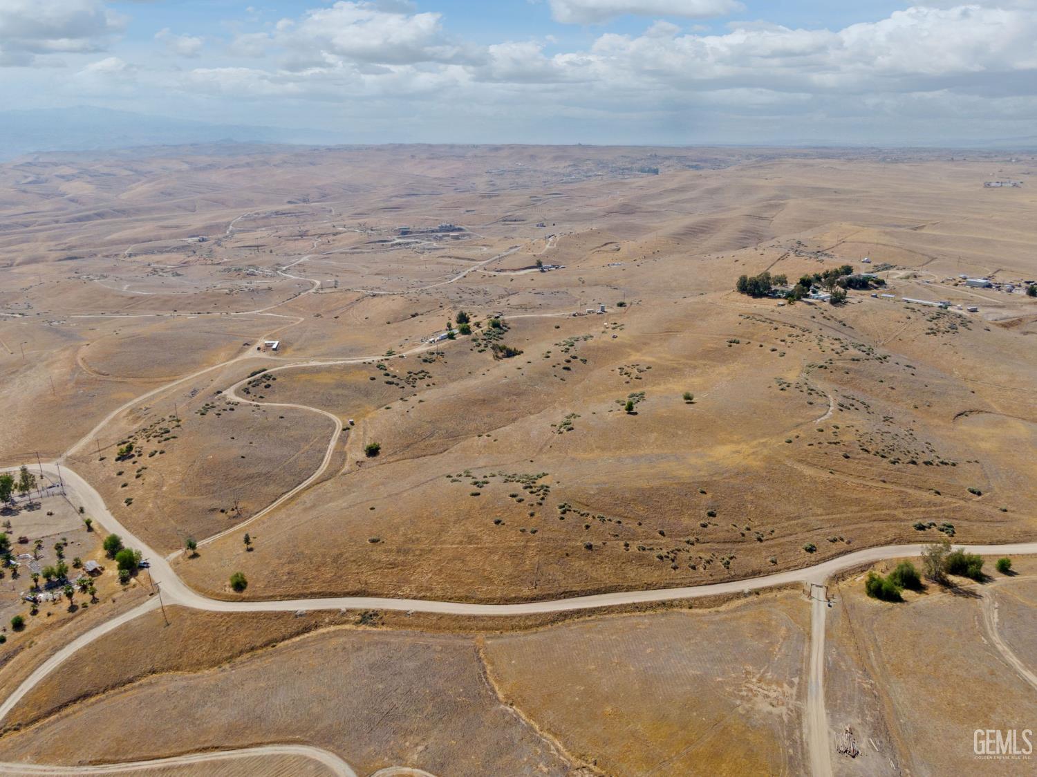 Emigrant Pass Rd — photo 11