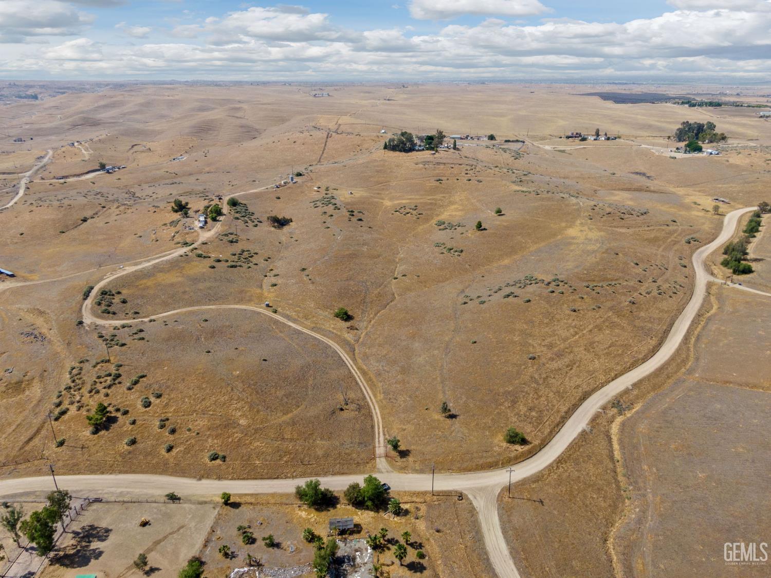 Emigrant Pass Rd — photo 15