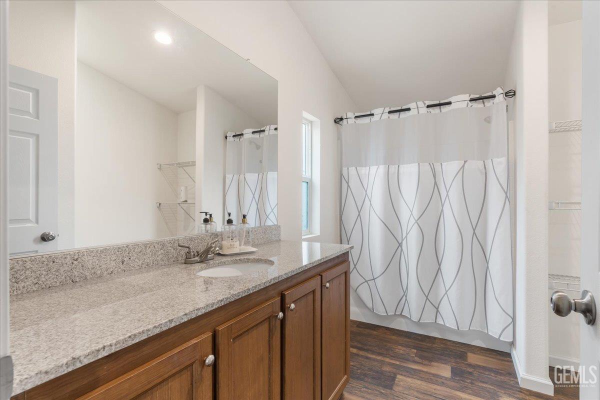 232 Vivian Street — photo 10