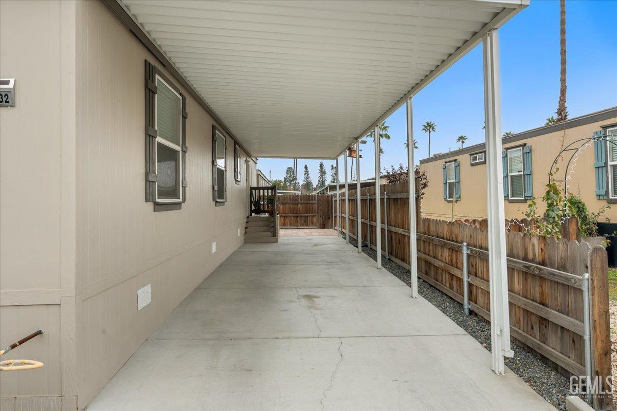 232 Vivian Street — photo 21
