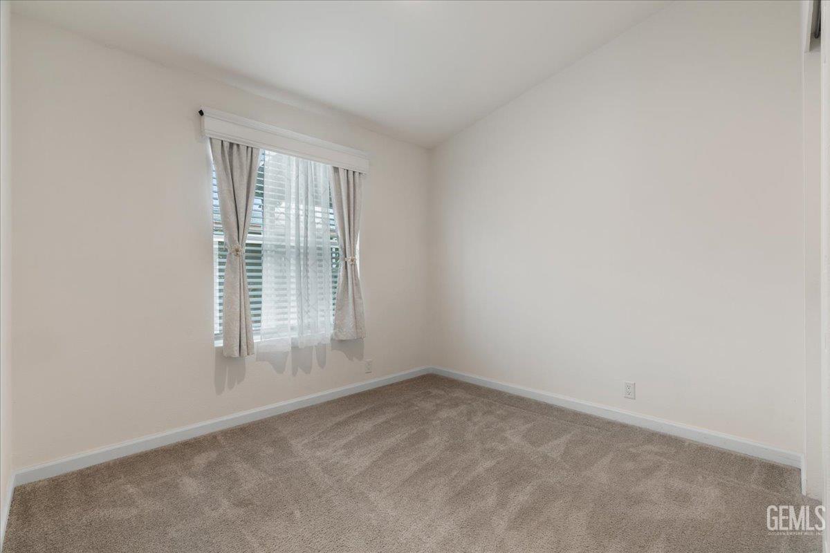 232 Vivian Street — photo 13