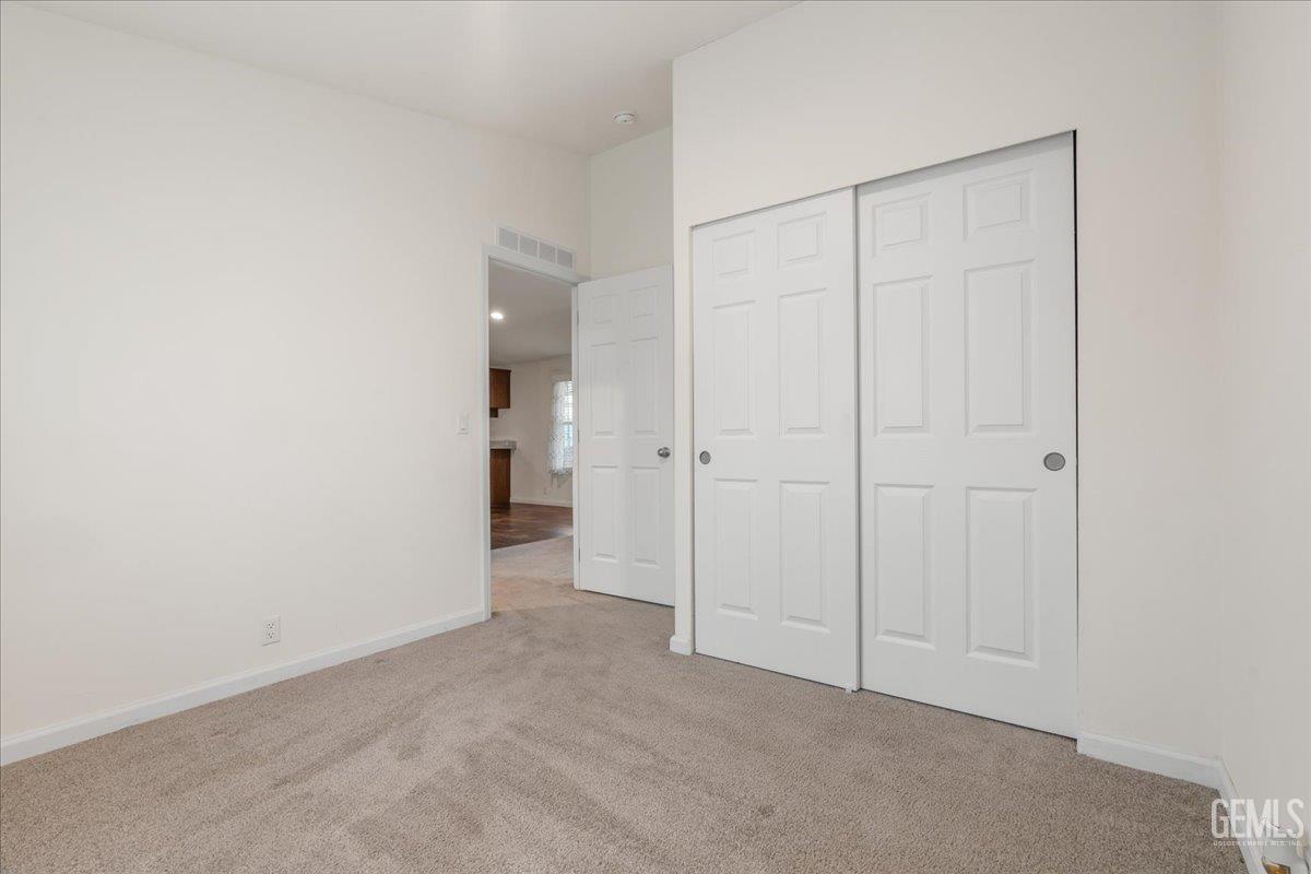232 Vivian Street — photo 12
