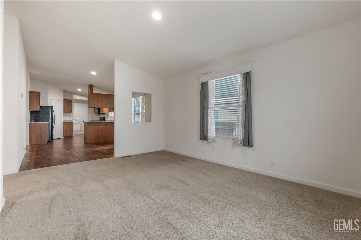 232 Vivian Street — photo 8