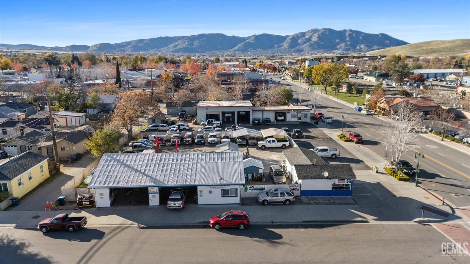 230 E Tehachapi Boulevard — photo 10