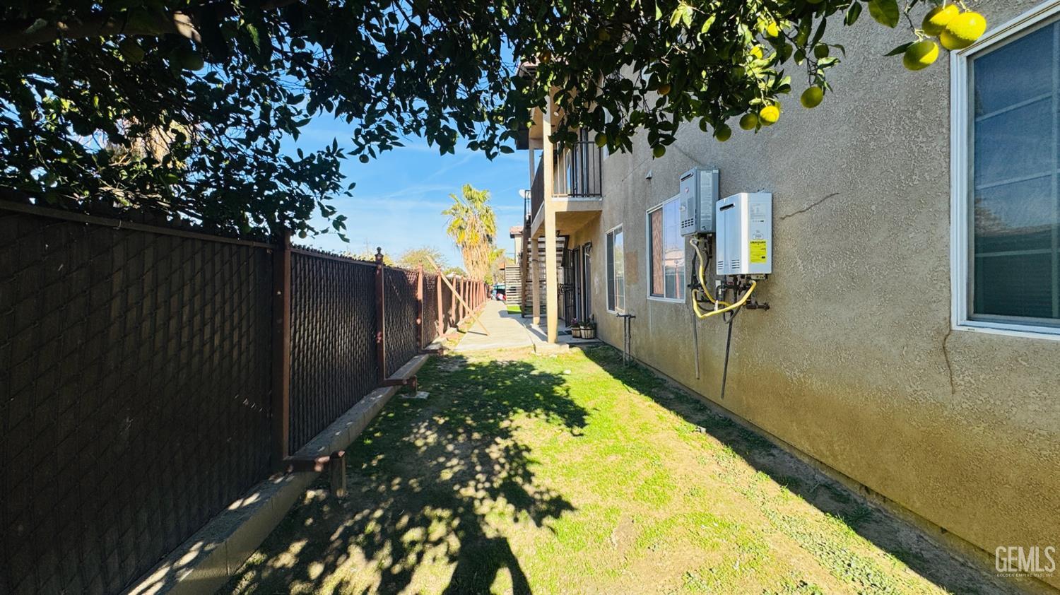 3017 Potomac Avenue — photo 12