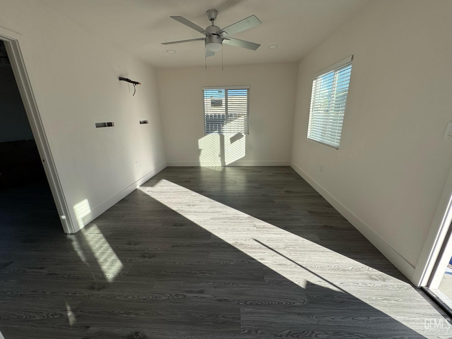 2300 Brundage Lane — photo 14