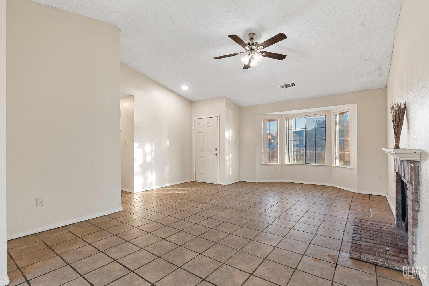 2203 19th Avenue, Delano, CA 93215 — photo 9