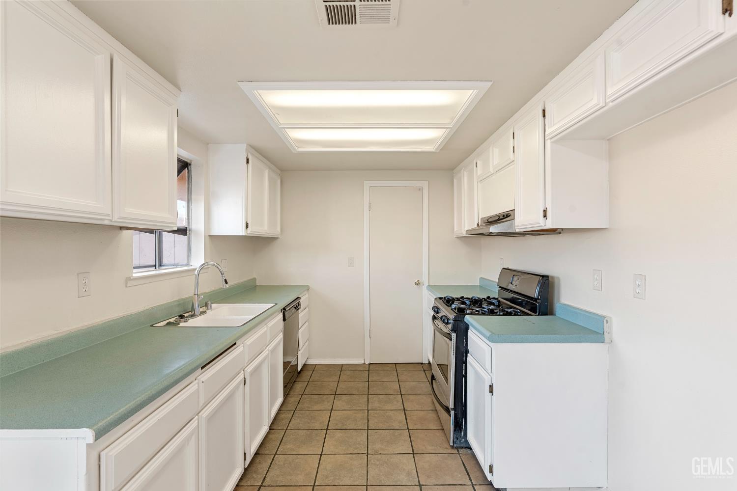 2203 19th Avenue, Delano, CA 93215 — photo 13
