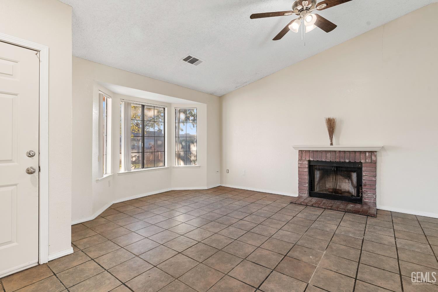2203 19th Avenue, Delano, CA 93215 — photo 7