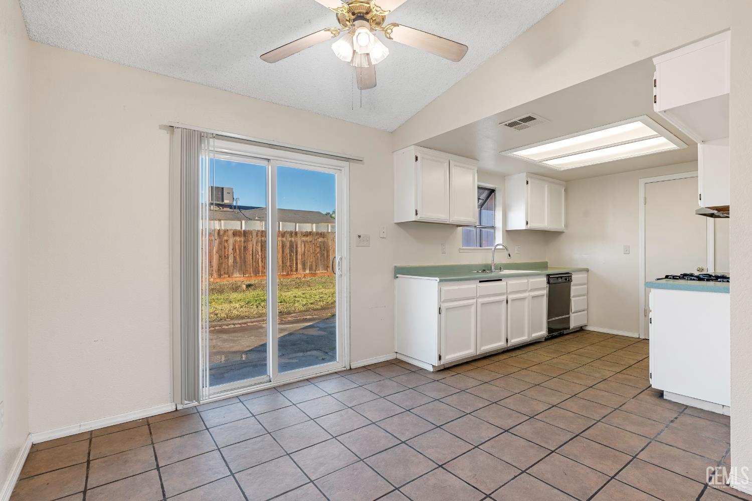 2203 19th Avenue, Delano, CA 93215 — photo 12