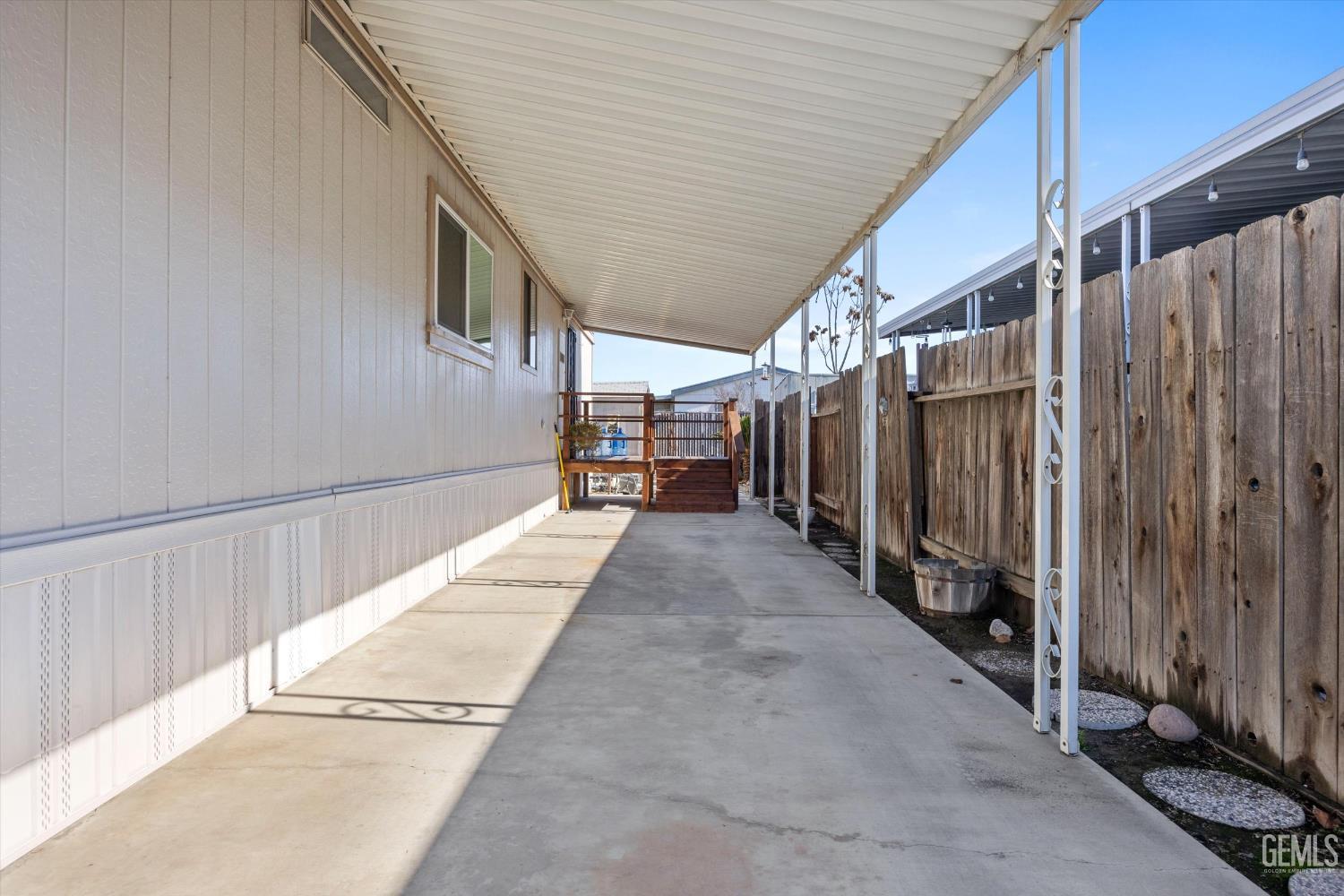 1301 Taft Highway — photo 21