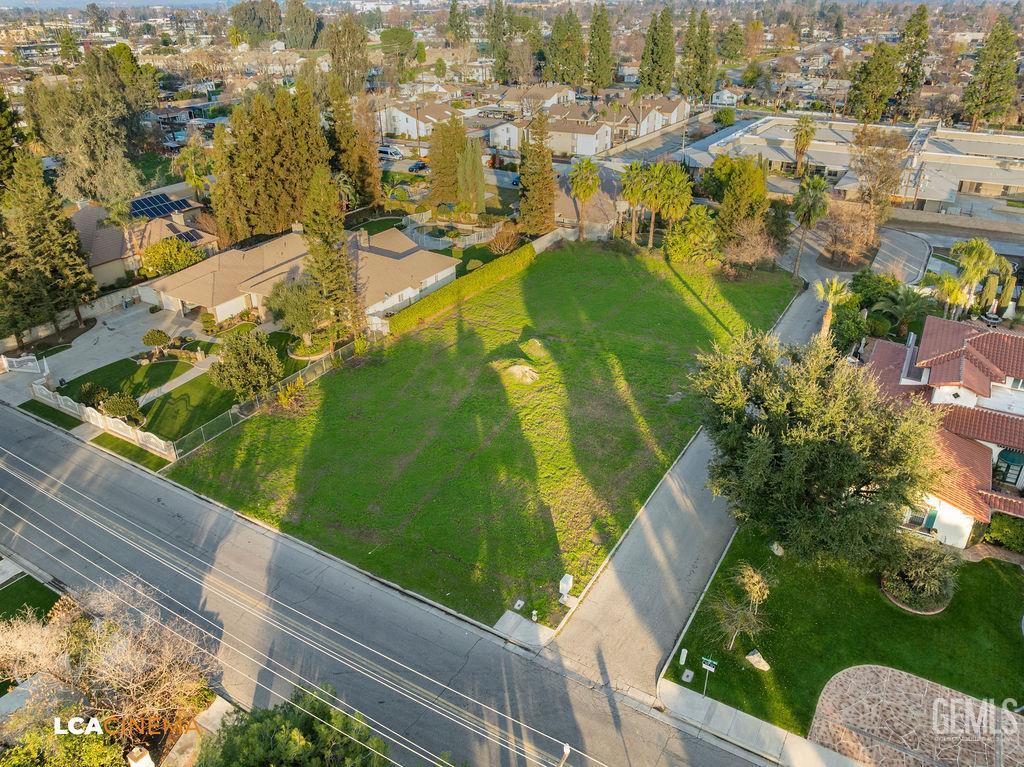 360 Garnsey Avenue, Bakersfield, CA 93309 — photo 8