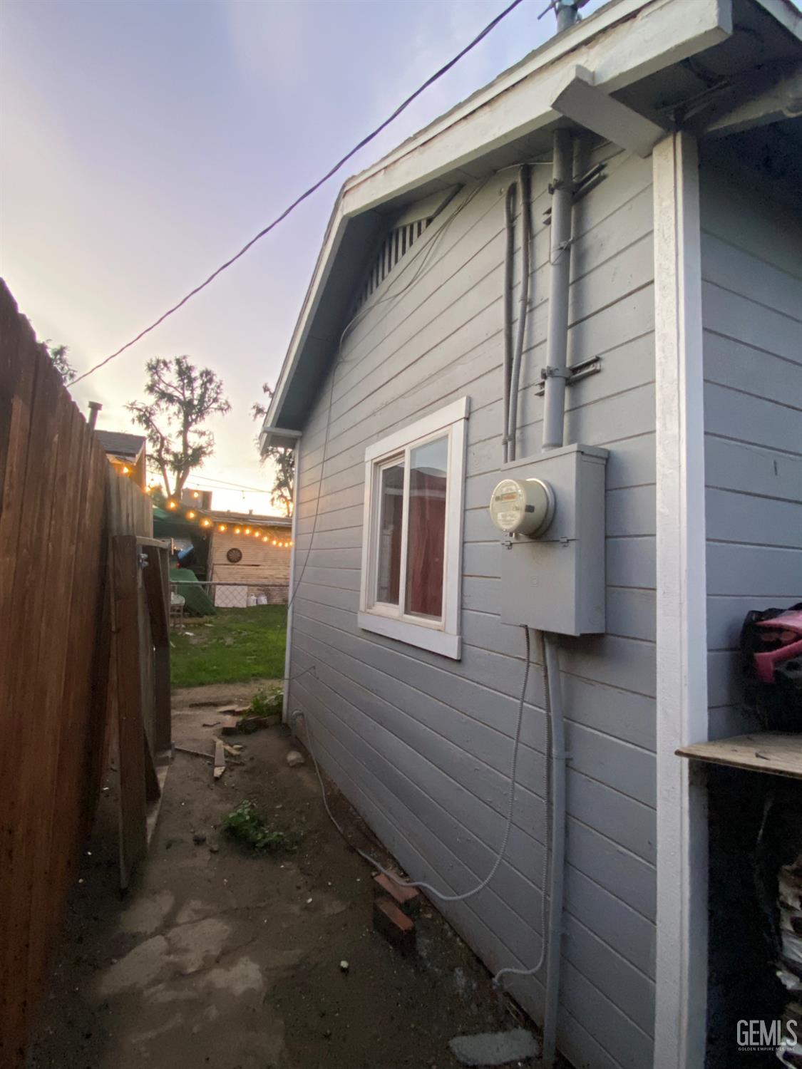 900 33 Street — photo 12