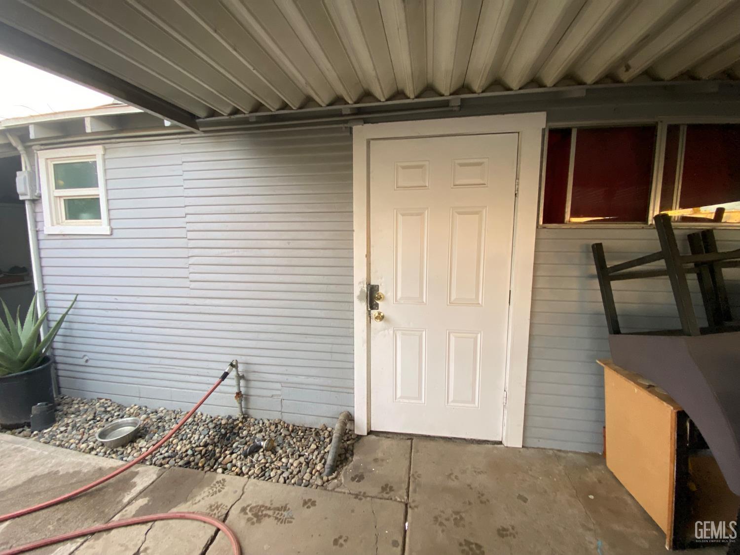 900 33 Street — photo 13