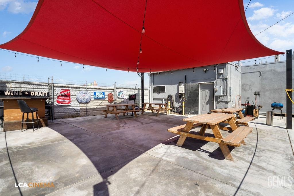 1721 N Chester Avenue — photo 13