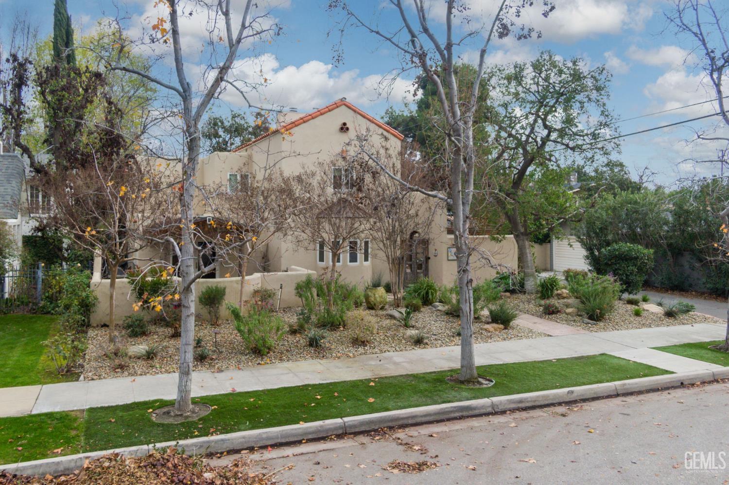 2118 Cedar Street — photo 3