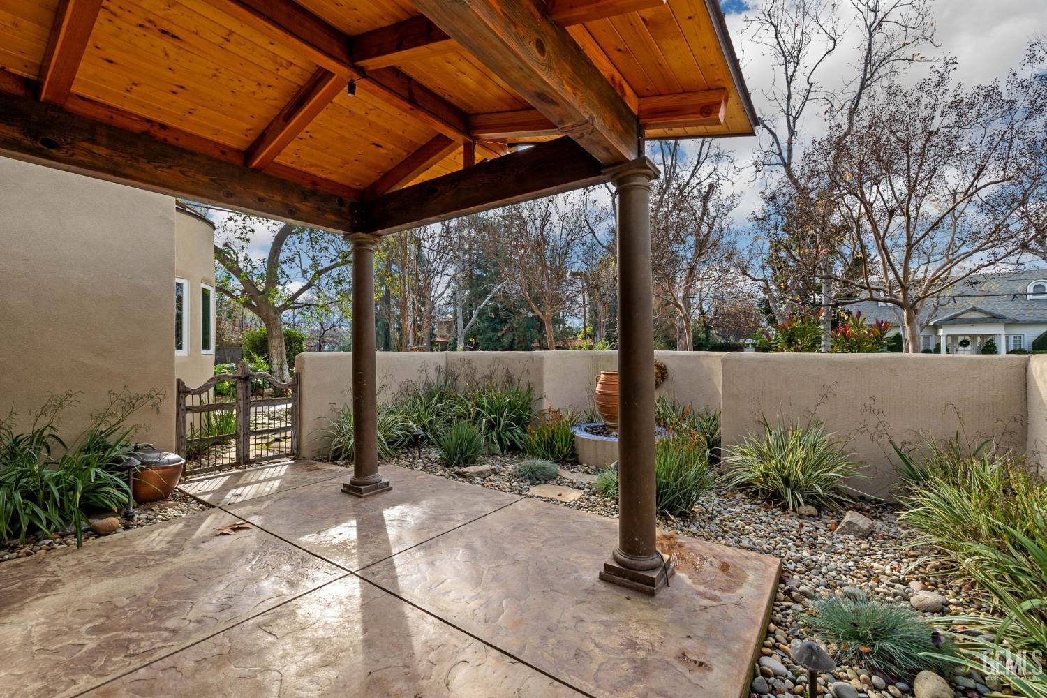2118 Cedar Street — photo 31