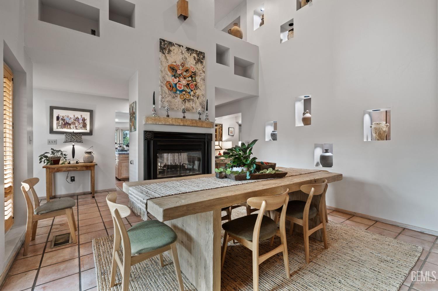 2118 Cedar Street — photo 15