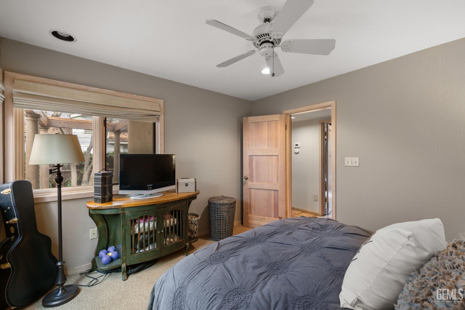 2118 Cedar Street — photo 40
