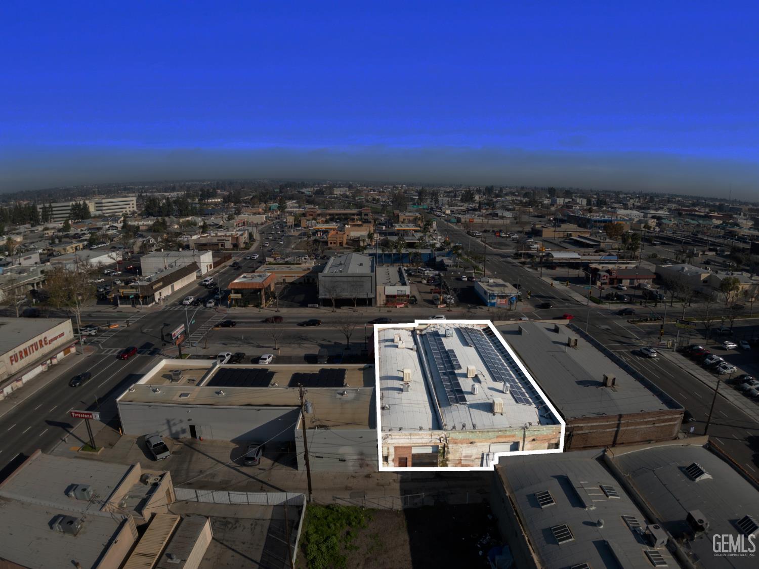 2305 Chester Avenue — photo 6