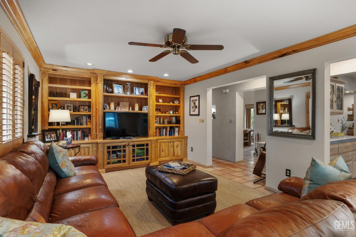 2118 Cedar Street — photo 28