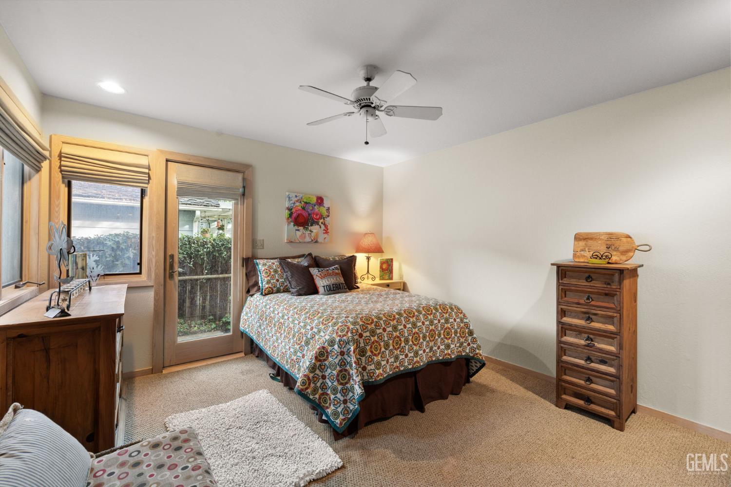 2118 Cedar Street — photo 34