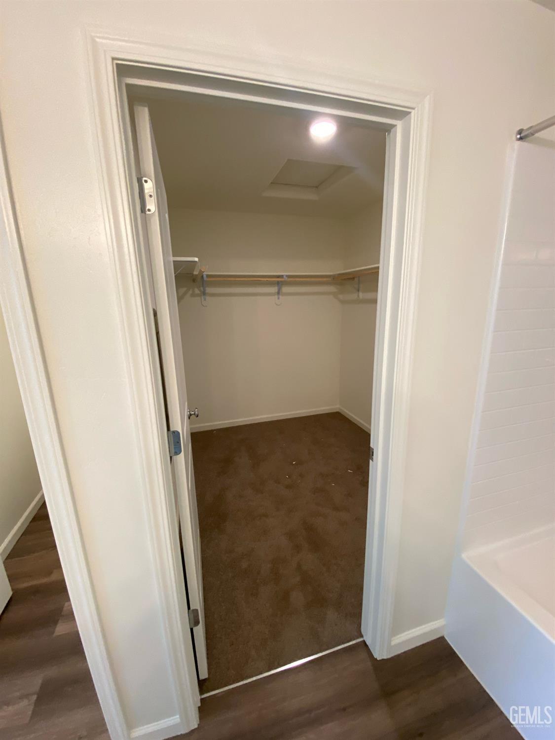 5917 Vespucci Avenue — photo 24
