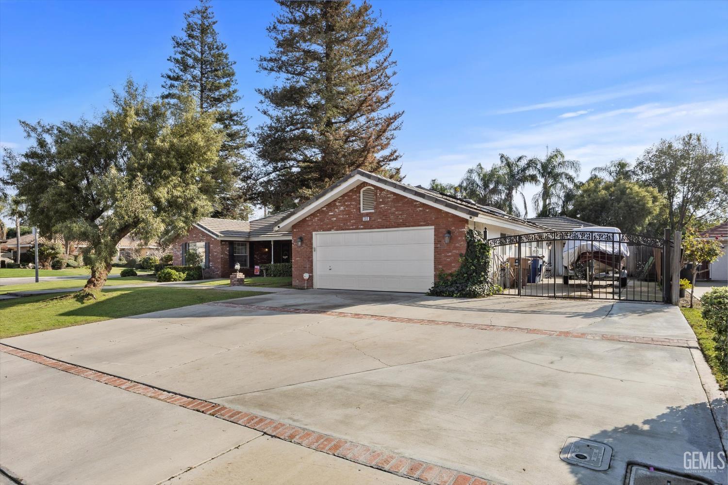 13001 Monarch Palm Avenue — photo 11