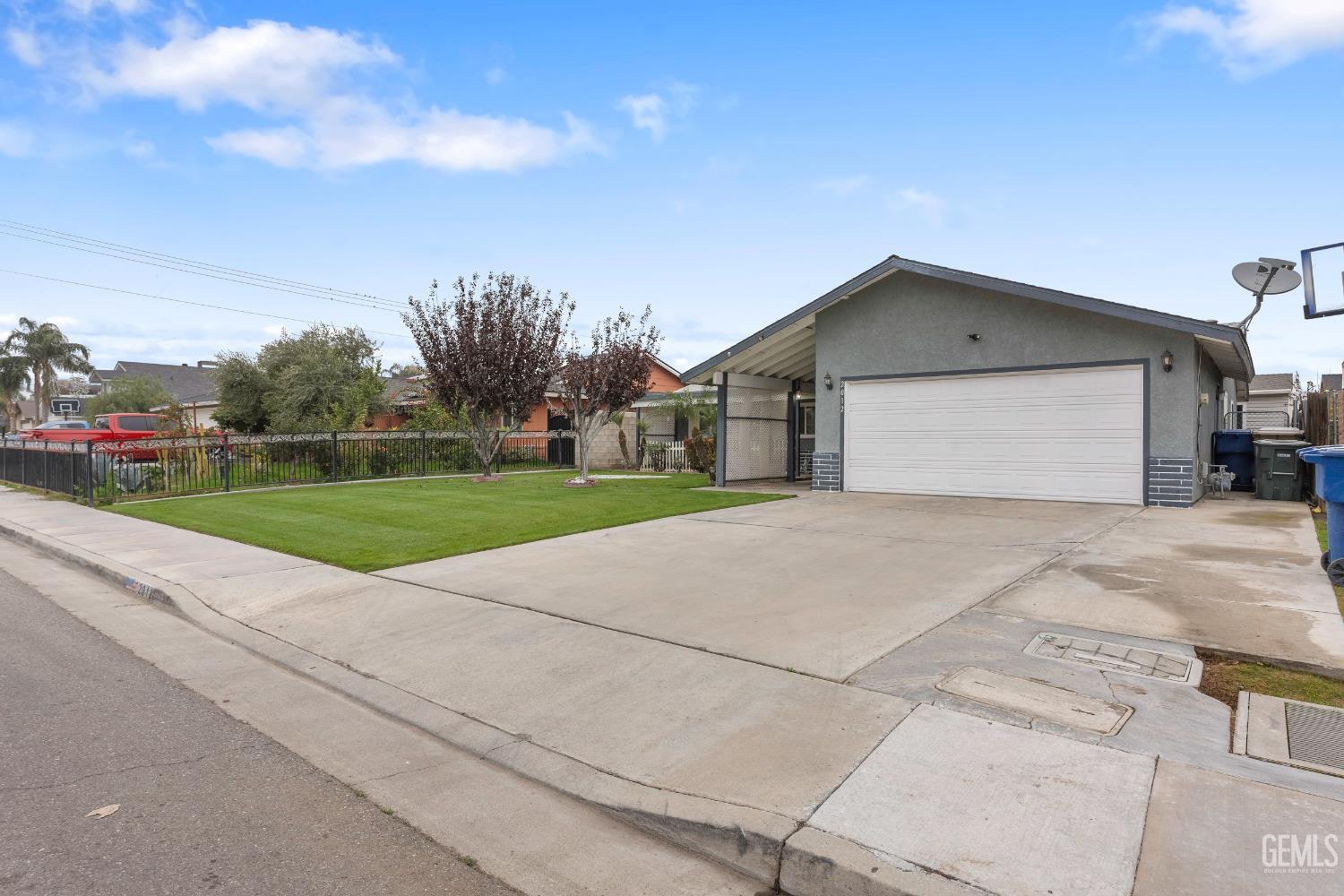 2012 Butterfield Avenue, Bakersfield, CA 93304 — photo 4