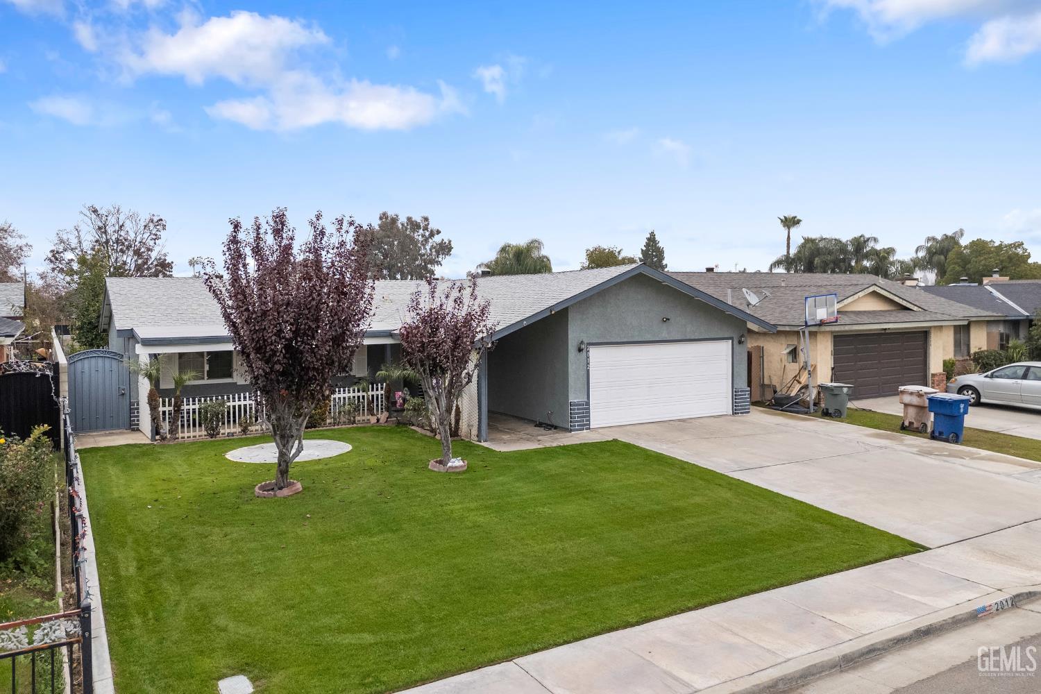 2012 Butterfield Avenue, Bakersfield, CA 93304 — photo 3