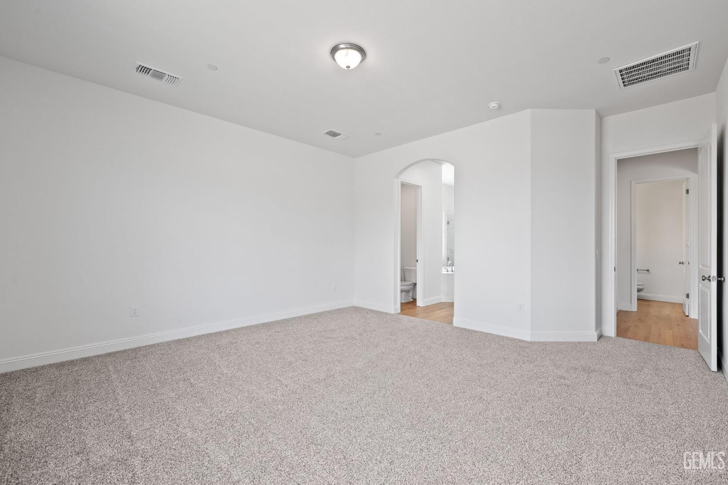 7516 Ruthburg Way — photo 33