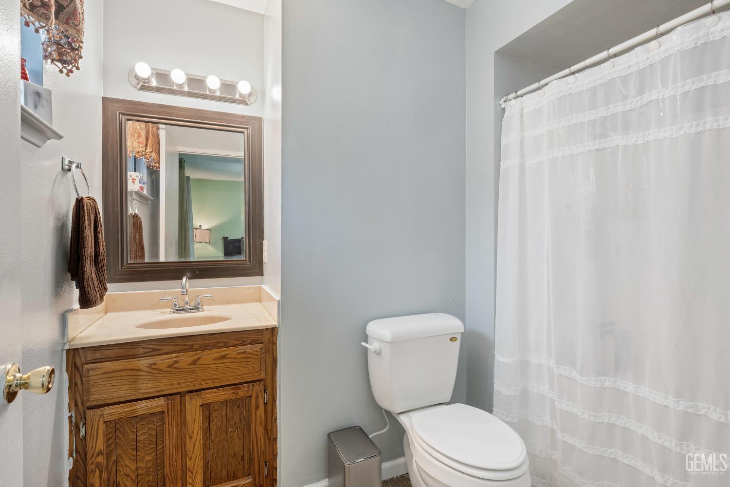 2012 Butterfield Avenue, Bakersfield, CA 93304 — photo 18