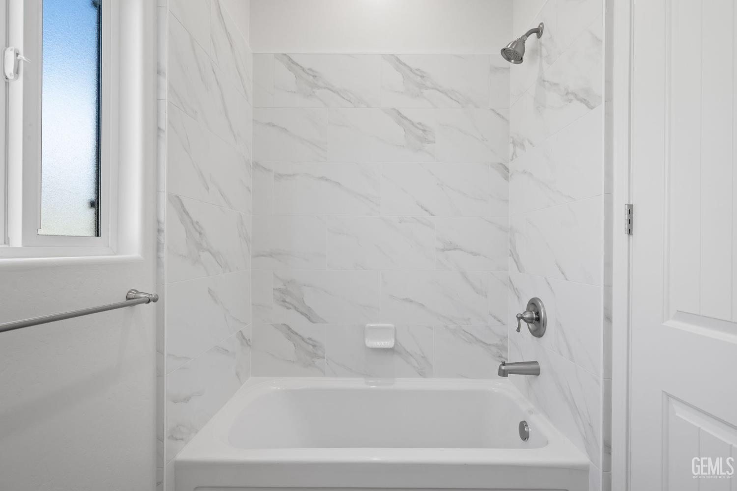 7516 Ruthburg Way — photo 42