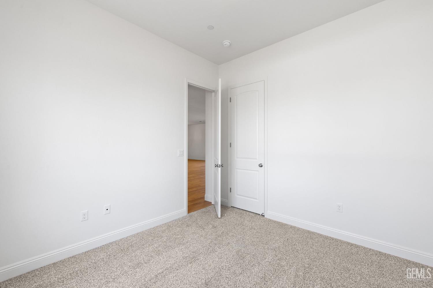7516 Ruthburg Way — photo 47
