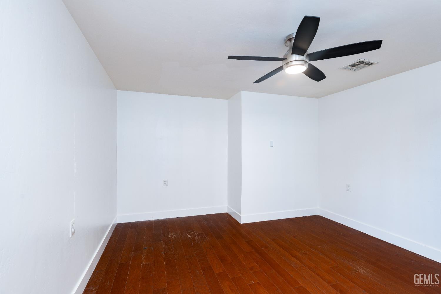 10103 Wentworth Court — photo 26