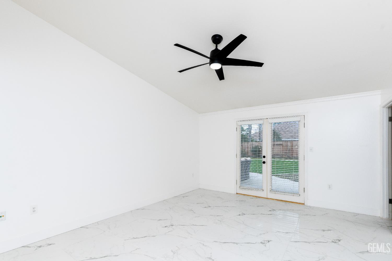 10103 Wentworth Court — photo 18