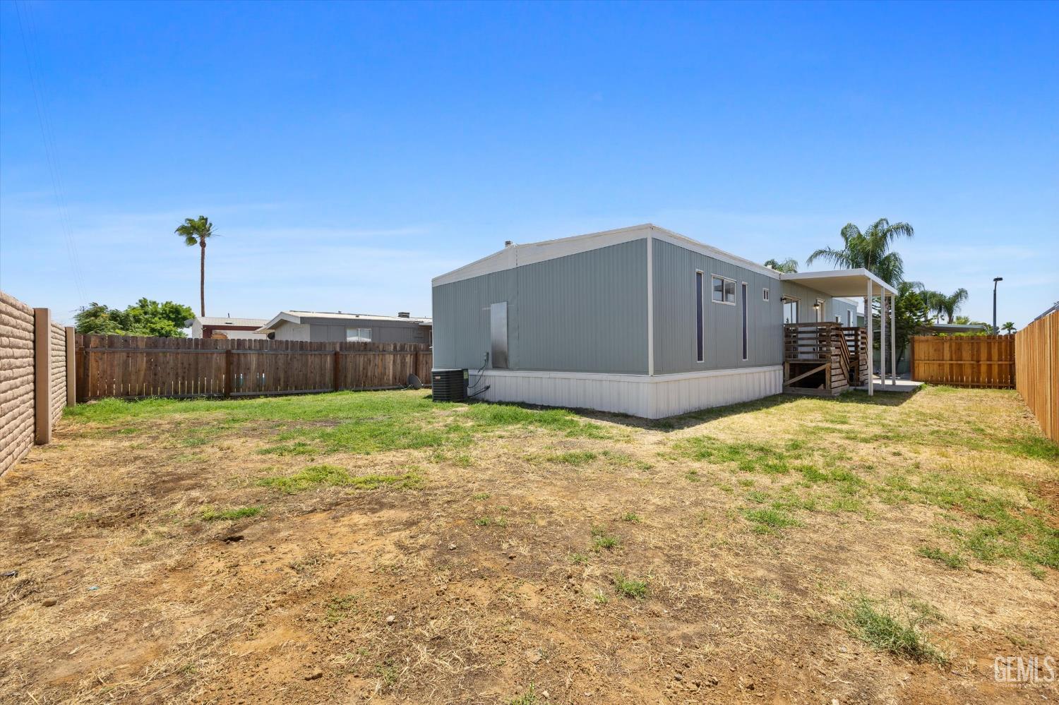 Mobile Home in Bakersfield